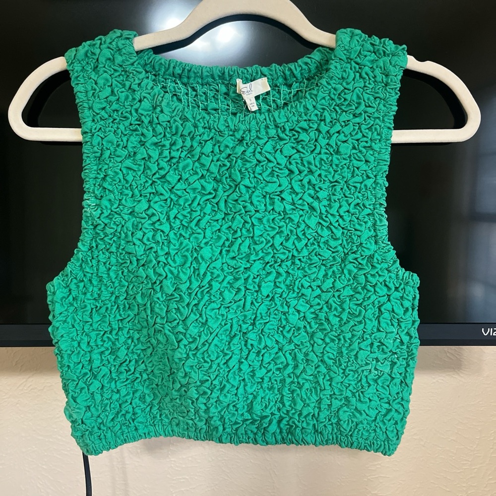 easel Green Textured Crop Tank